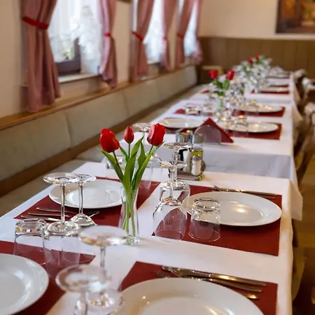 Eser Restaurant Hotel *